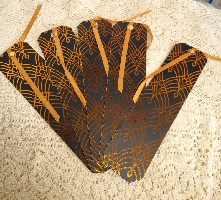 5 copies of a bookmark of the Art Deco design Golden Fan